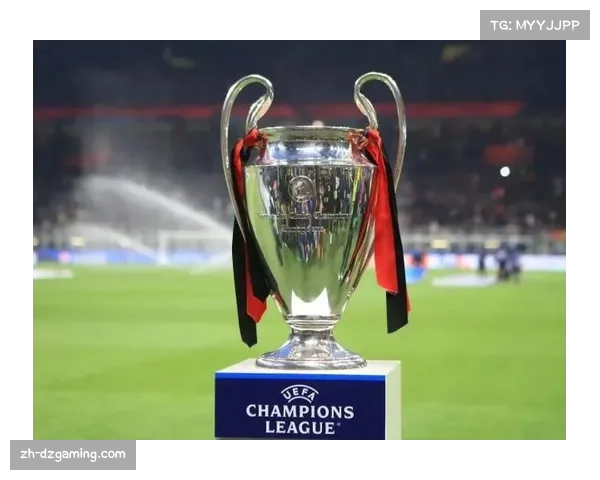 “欧冠主题展览在伦敦开幕，展出历届决赛用球与奖杯复刻品”